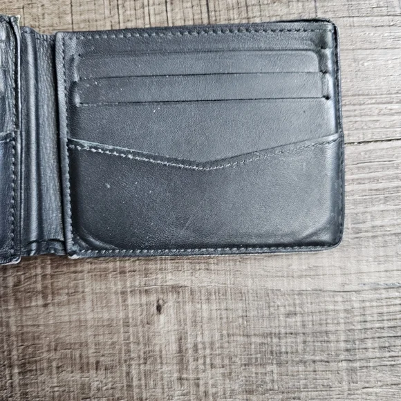 LOUIS VUITTON - wallet - Picture 9 of 14